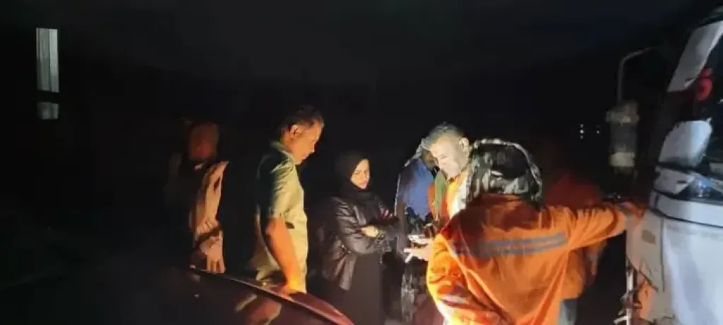 وكيلة محافظة تعز للشؤون الصحية والبيئية تُراقب ميدانياً – أعمال النظافة المسائية – في بئر باشا ووادي التبد...